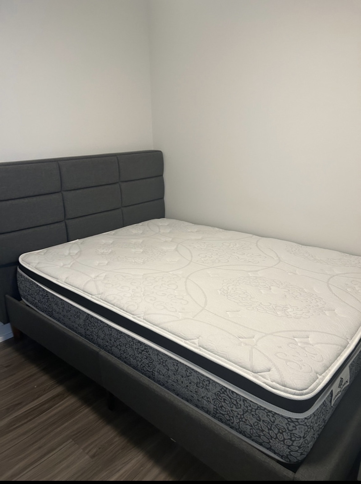 Full Bed with mattress